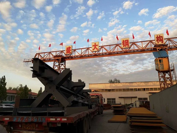 鋼結(jié)構(gòu)加工中，起重機(jī)操作技術(shù)交底